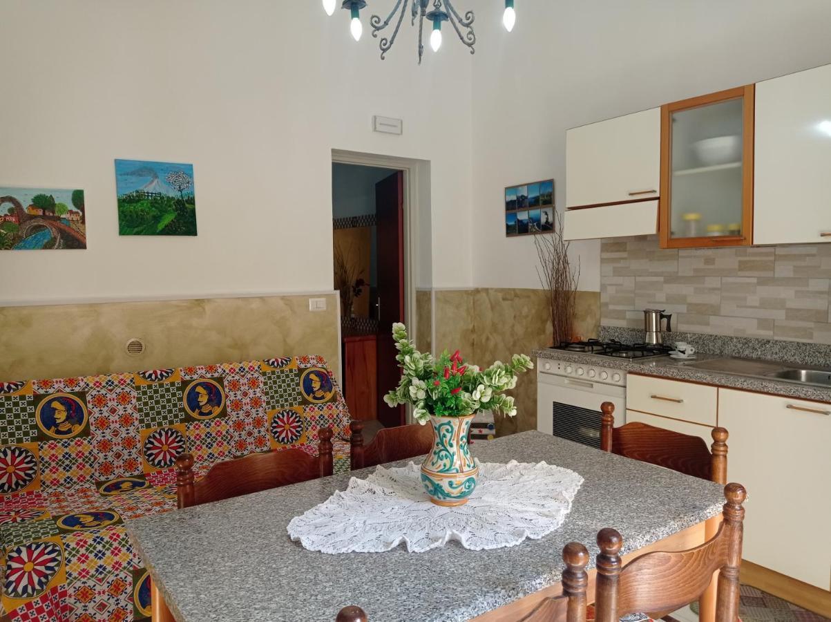 Mary Home - Casa Vacanza Таормина Екстериор снимка